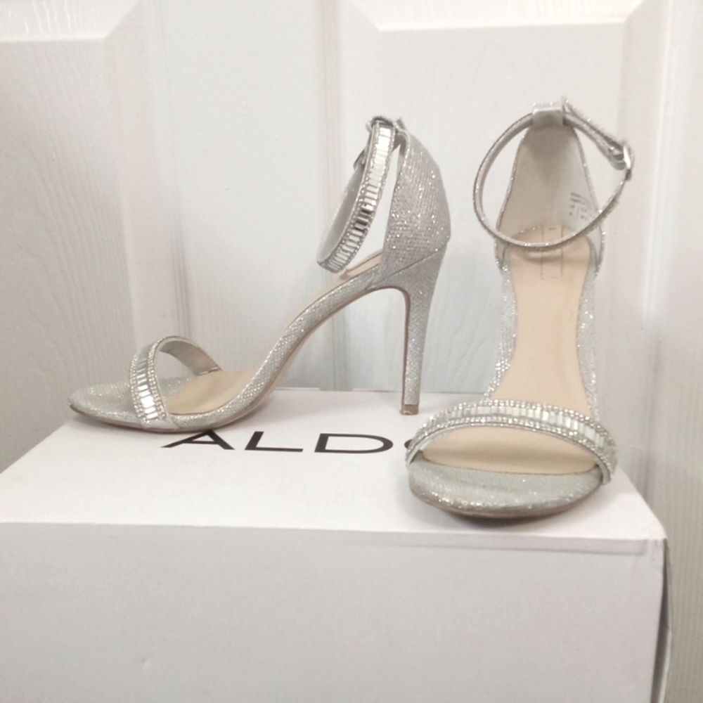 Aldo high heels  Size 8